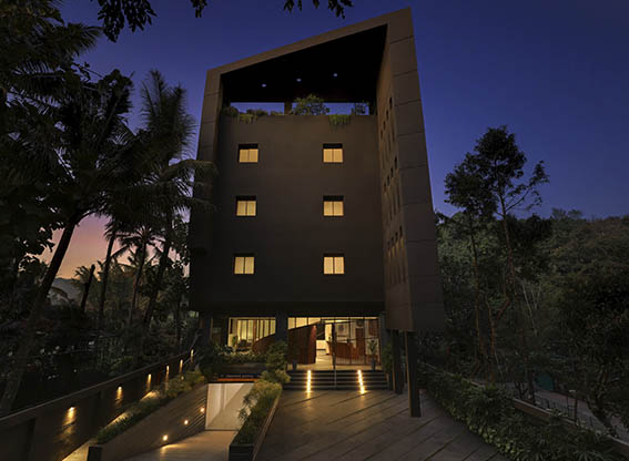 best hotels in kumily